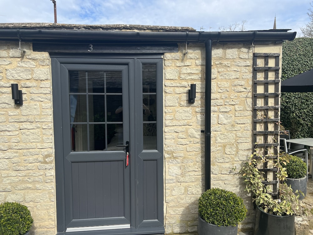 The Priory Burford Bed And Breakfast 2/59