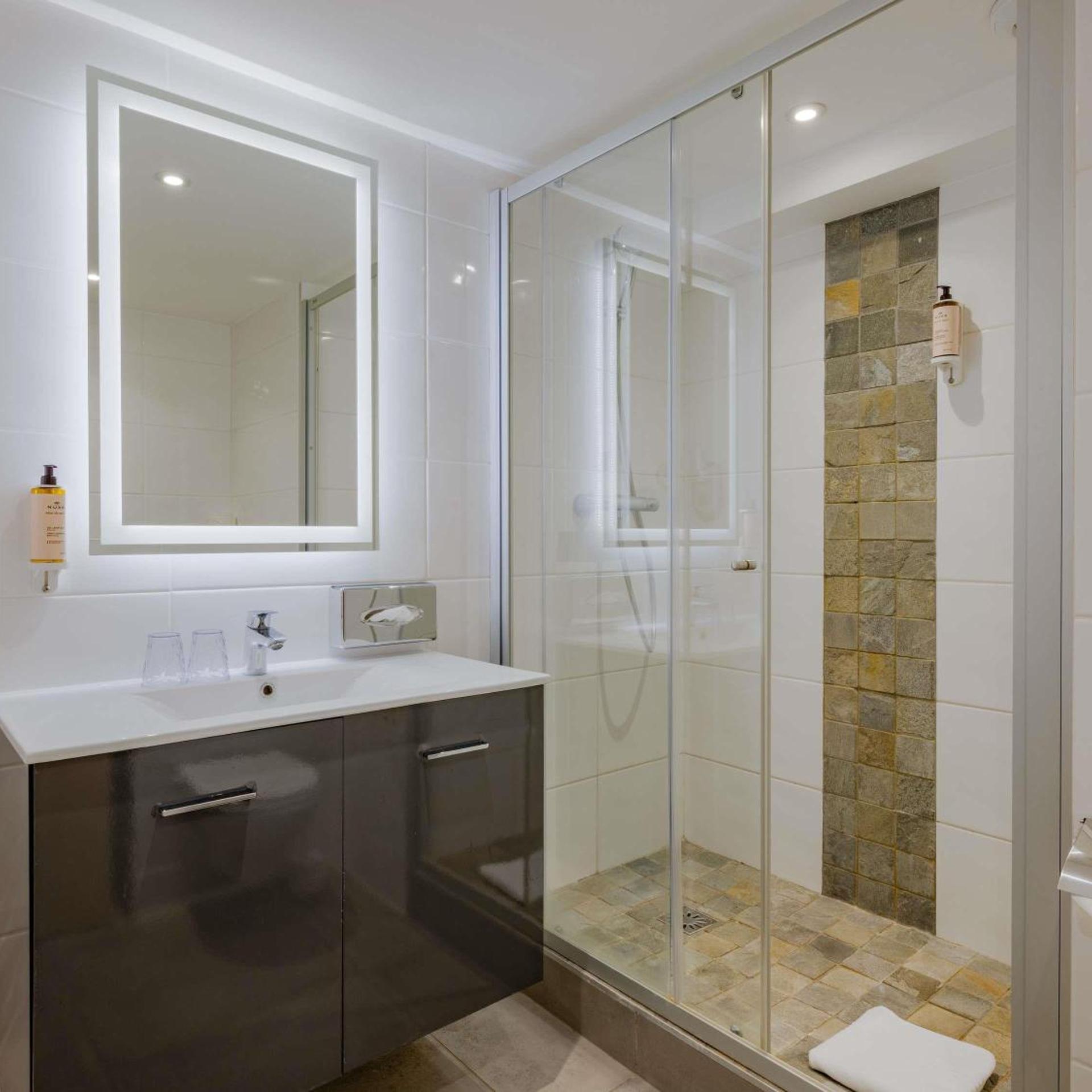 غرفة كلاسيكية، Mercure Lyon Est Villefontaine 8/8