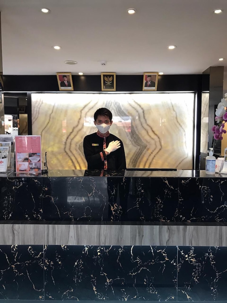 Grand Singgie Hotel 8/41