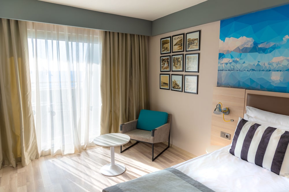 Sunprime C-Lounge - Only Adults +16 24/64