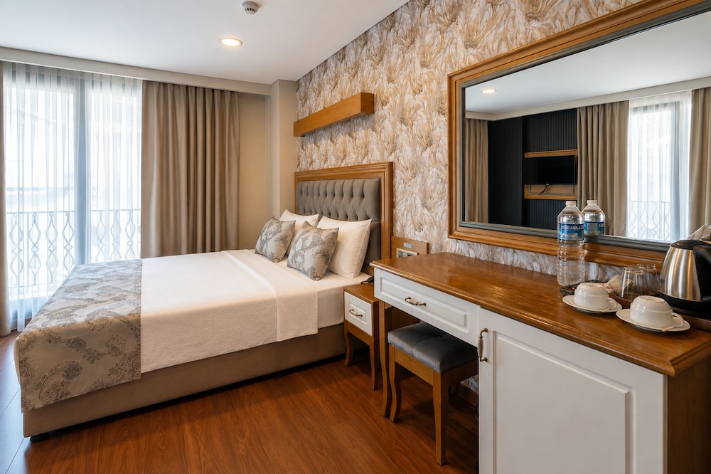 غرفة رباعية، Eliza Hotel 6/10