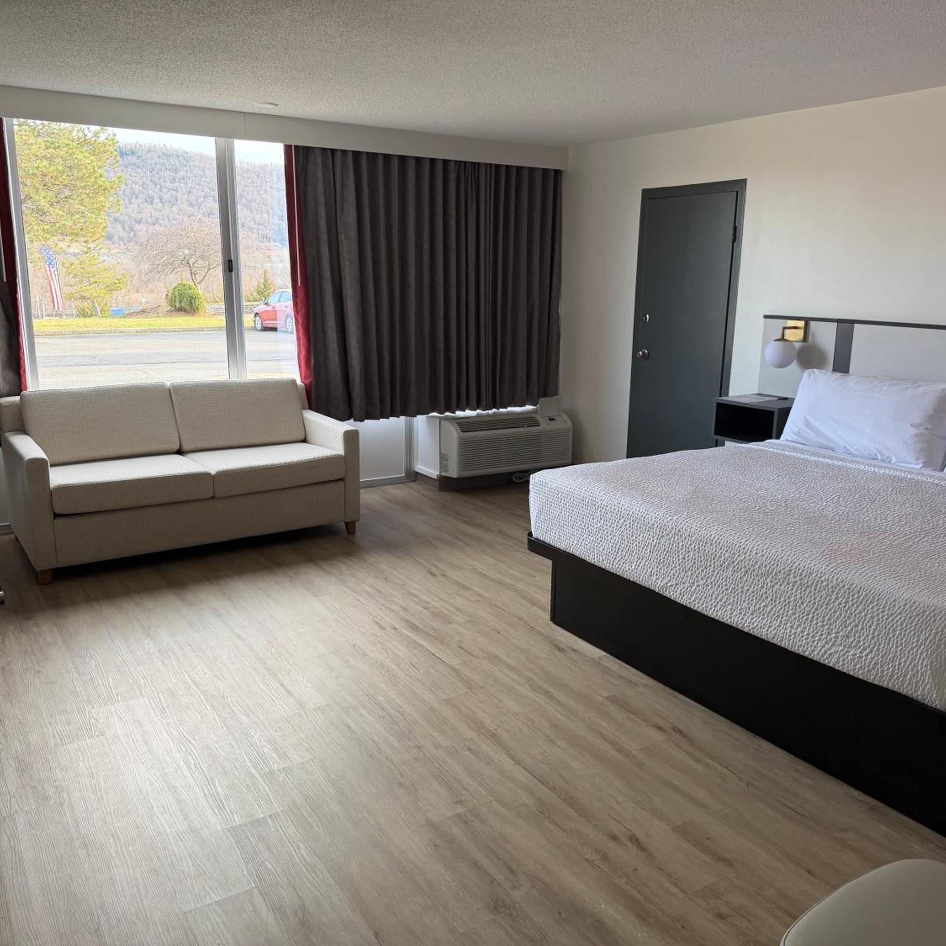 Ramada by Wyndham Cobleskill 12/23