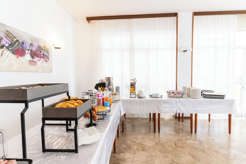 Hotel Ischia 57/65