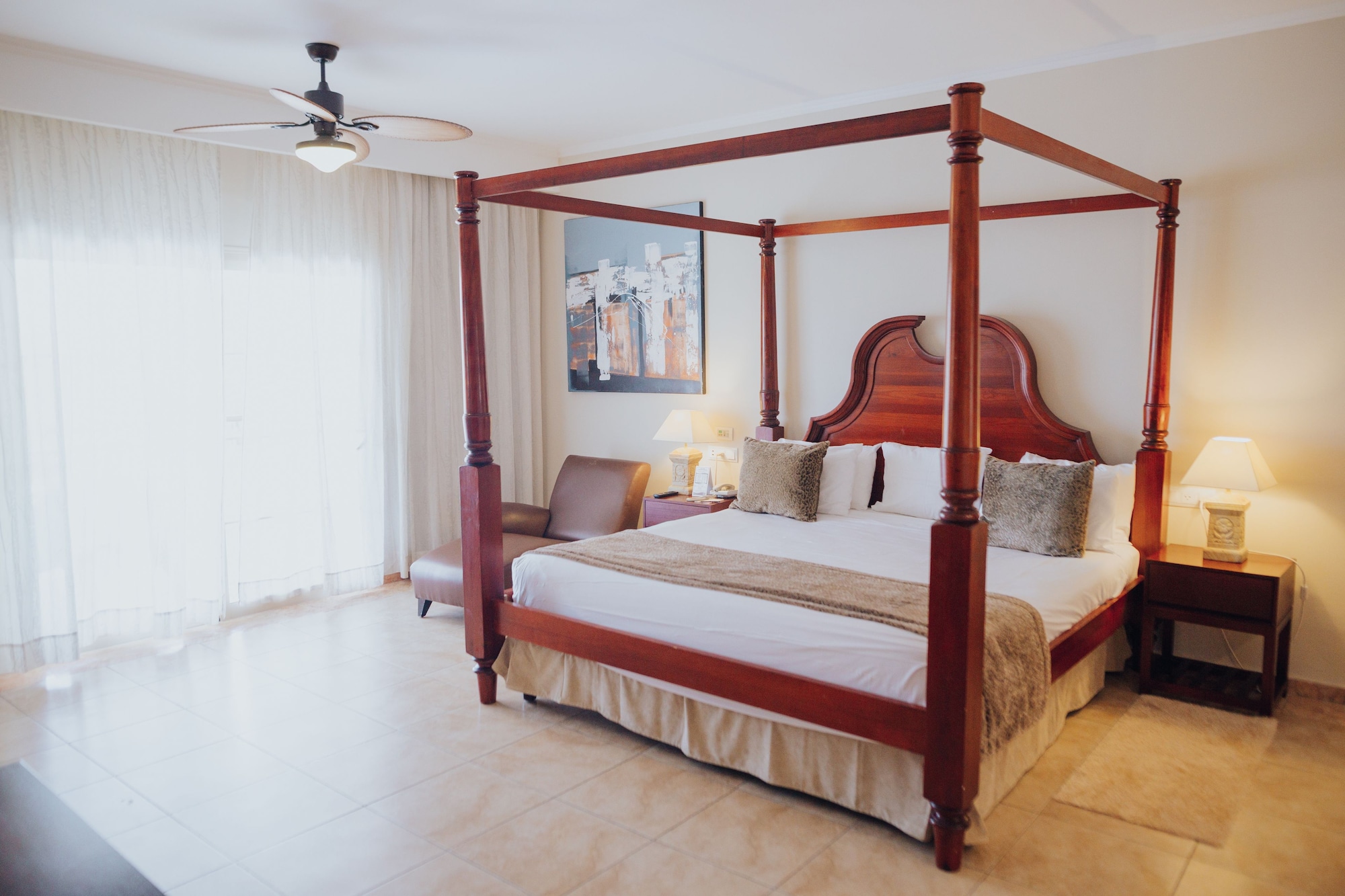 1 Bedroom, Colonial, Club, Suite, King Bed, Adult Only, Hot Tub