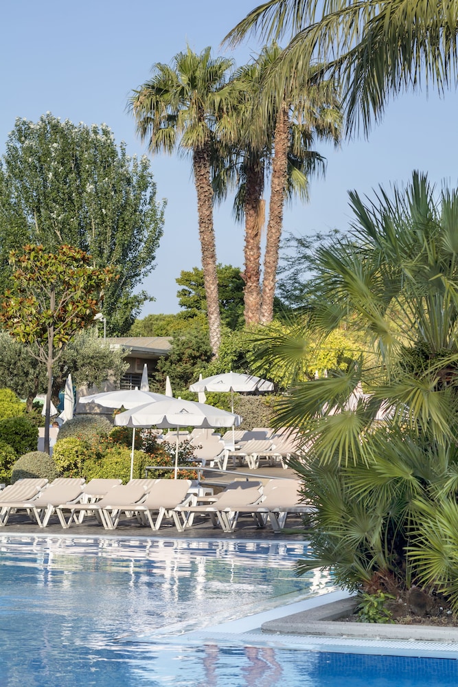 Aqua Hotel Onabrava 68/71