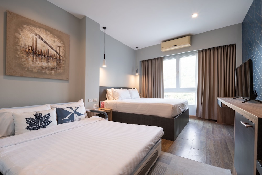 iCheck inn Gems Silom 12/45