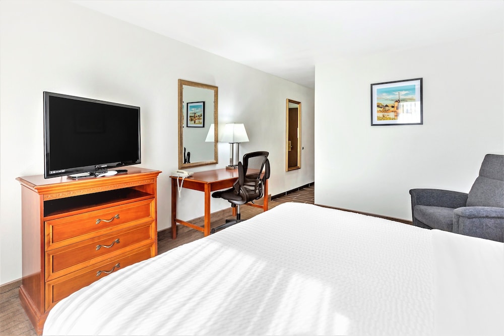 Holiday Inn Ontario 12/61