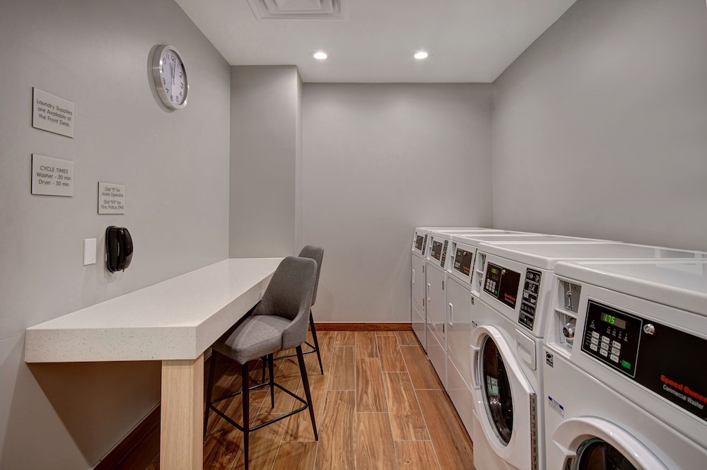 TownePlace Suites Cincinnati Airport South 3/30
