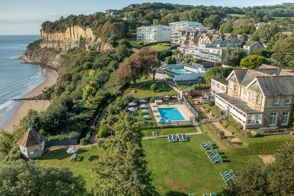 Luccombe Manor Country House Hotel 91/96