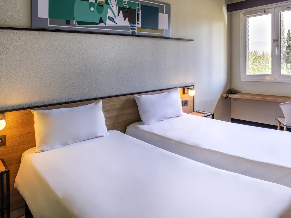 Ibis Mendoza 20/71