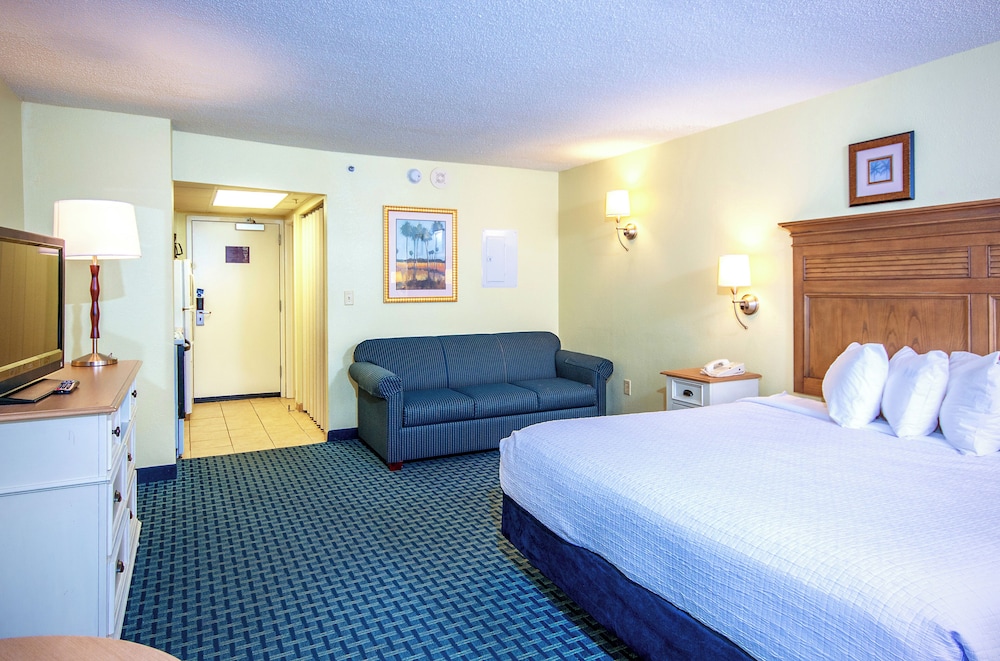 Efficiency, Pinnacle, King Bed, Ocean View