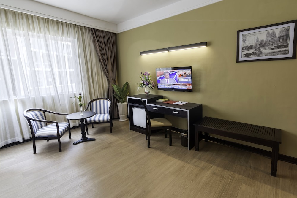 Paradise Hotel 20/32