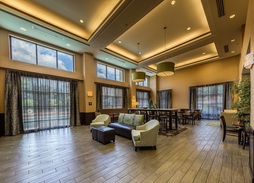 Hampton Inn & Suites Burlington NC 42/66