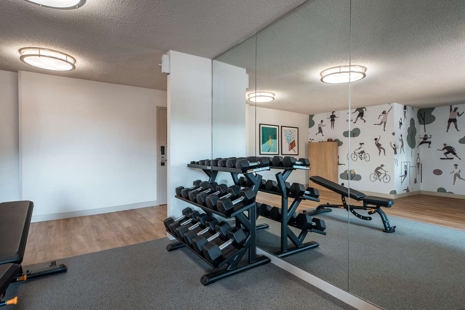 Sonesta Simply Suites Fort Worth Fossil Creek 16/28