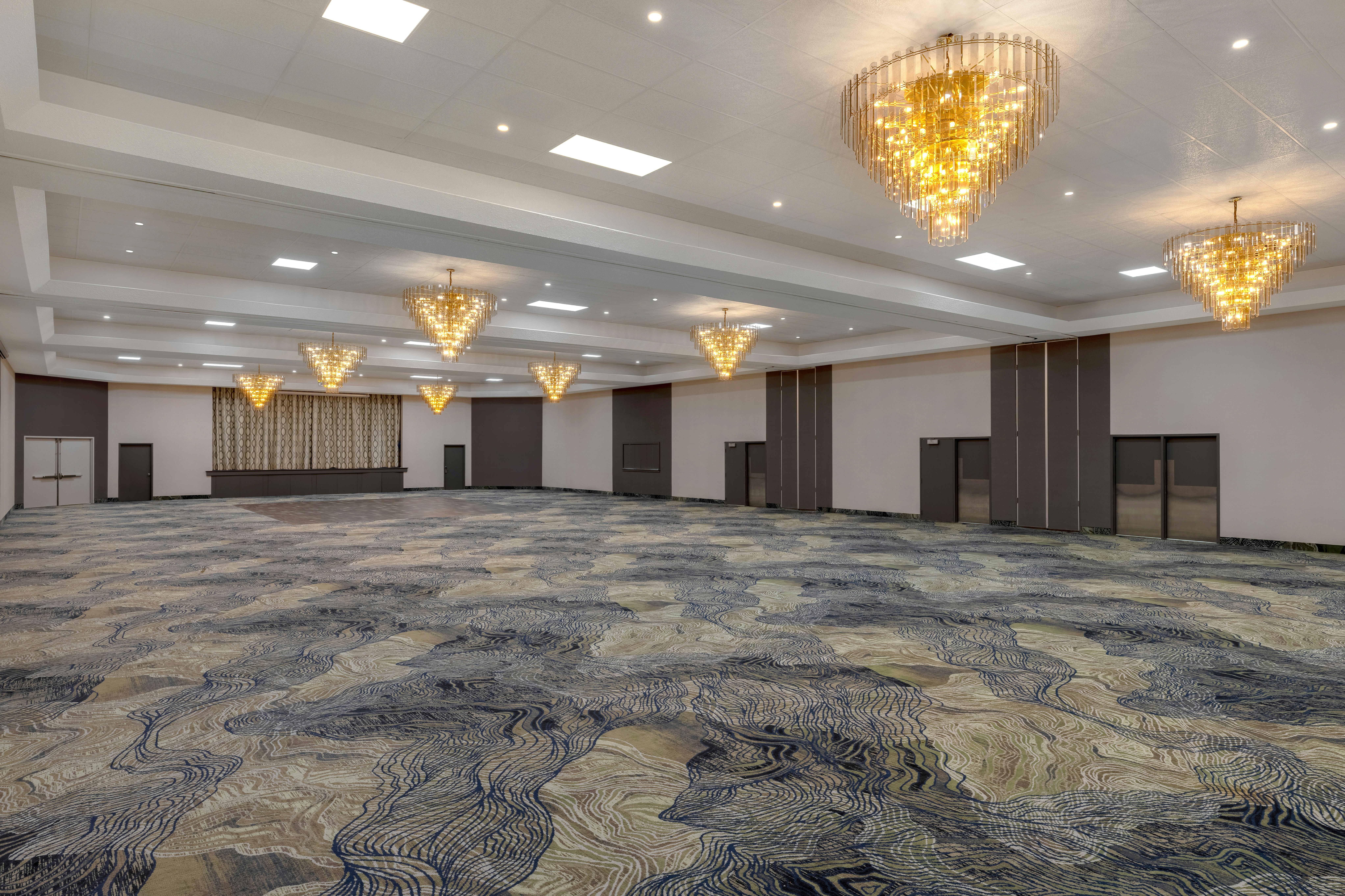 DoubleTree by Hilton Kingston 9/67