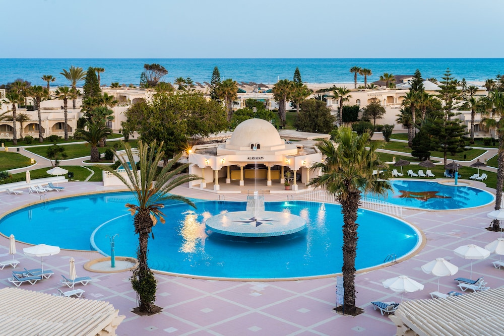 LE ROYAL HAMMAMET 49/50