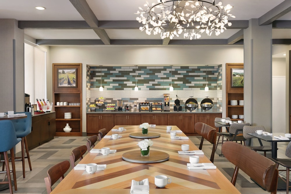 Four Points by Sheraton Sacramento International Airport 35/49