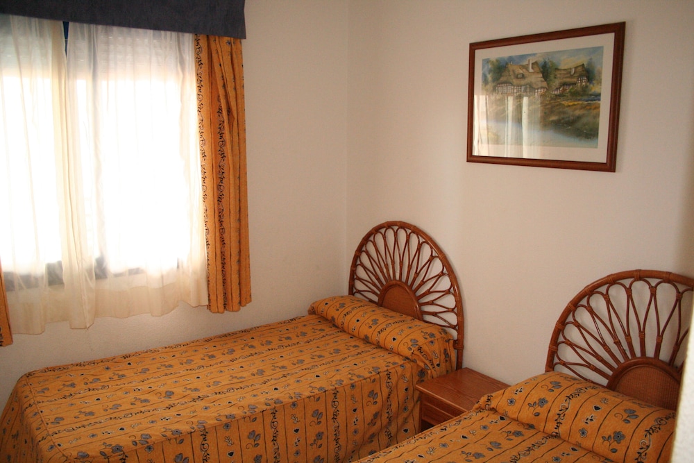 TURQUESA BEACH APARTMENTS 5/18