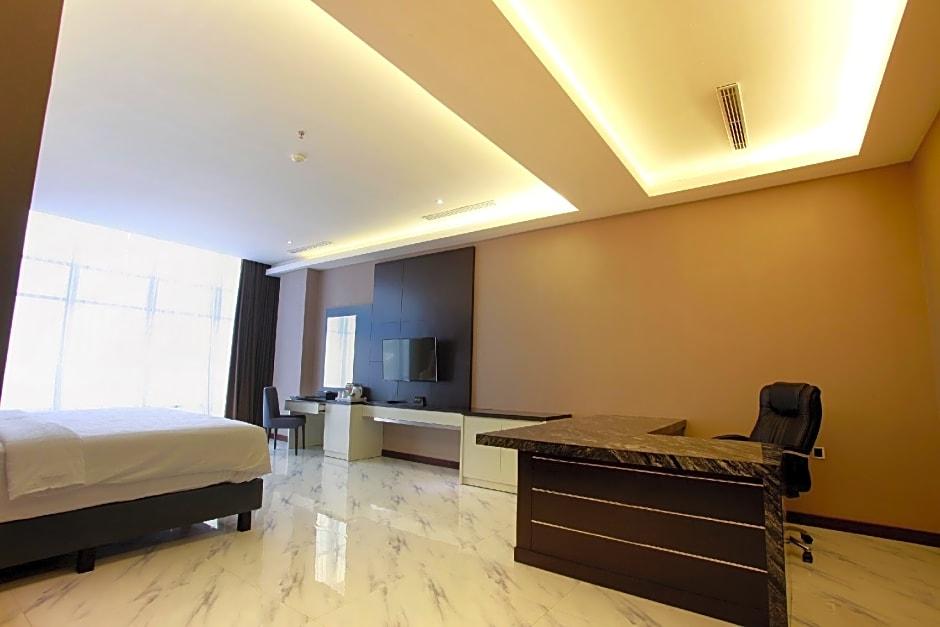 Grand Karlita Purwokerto 4/26