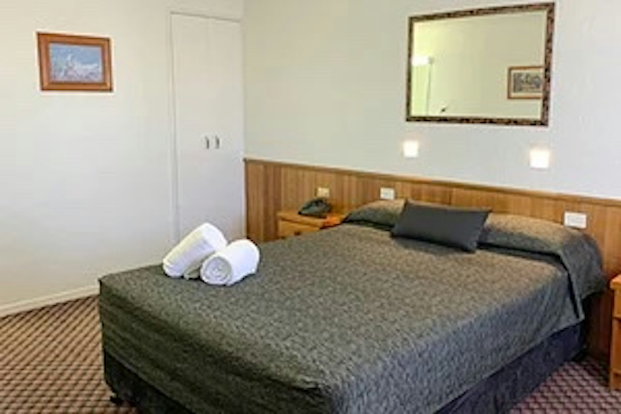 Outback Motel Mt Isa 5/17