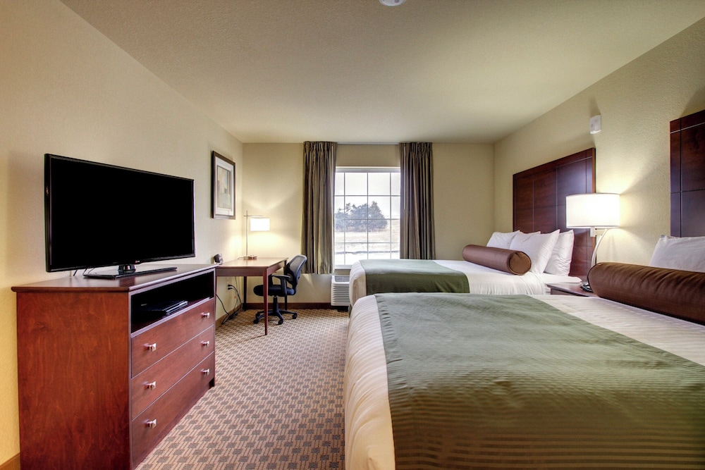 Cobblestone Hotel And Suites Broken Bow 10/51