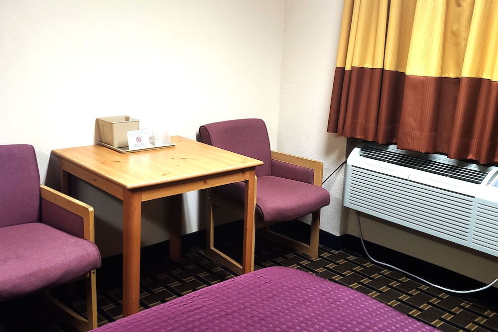 Budget Host Inn 48/60