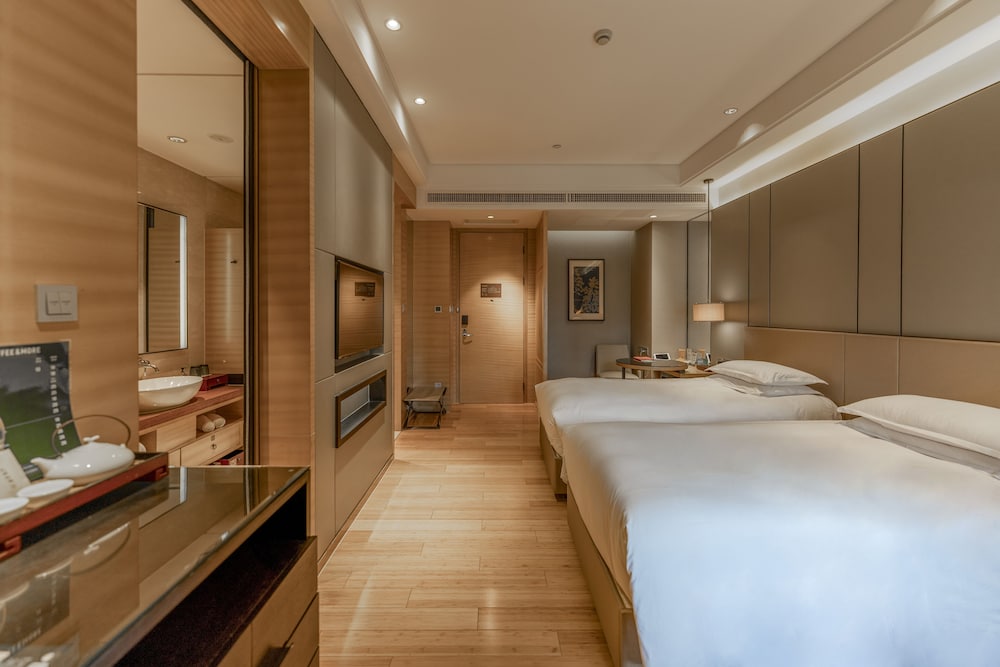 Elegant, Cocoon, Twin Beds