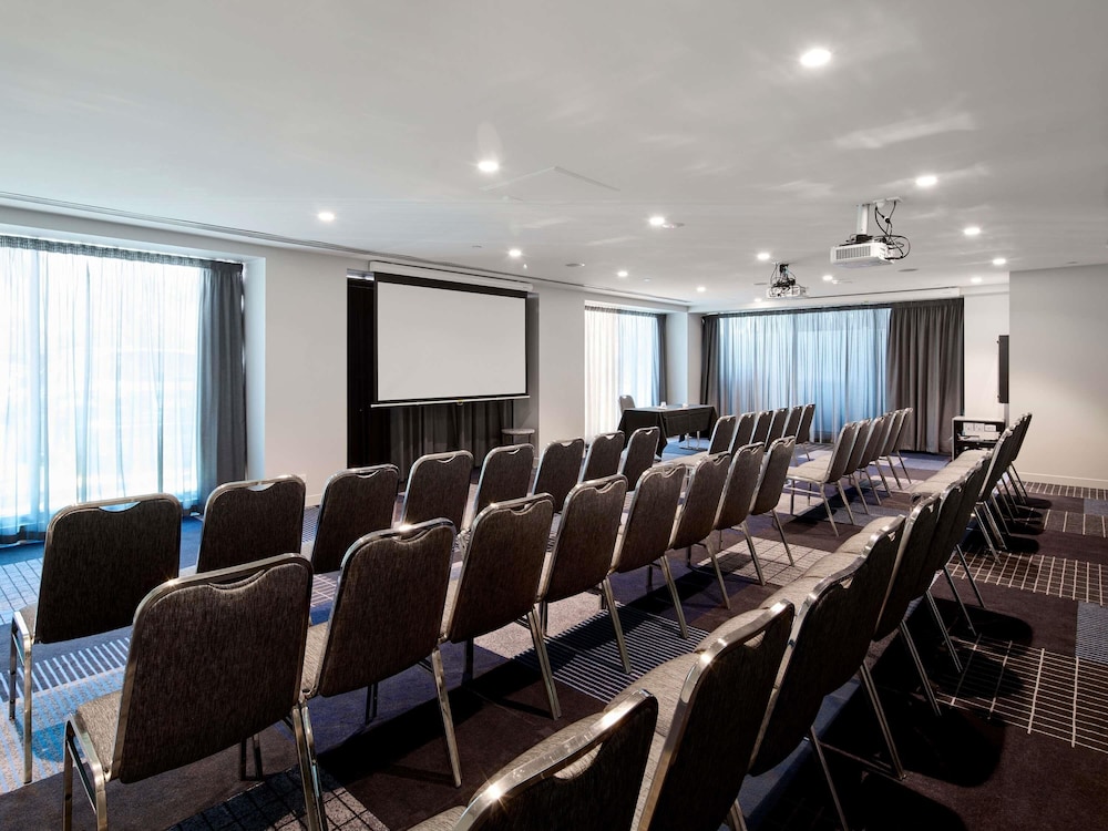 Novotel Melbourne Preston 80/94