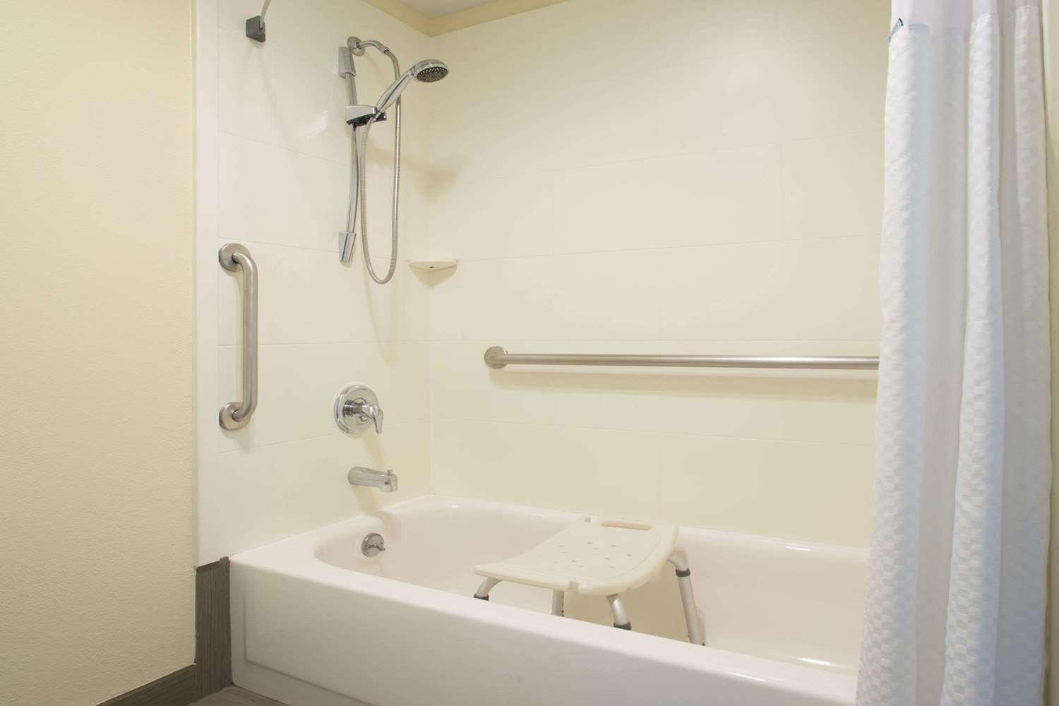 Days Inn By Wyndham Yakima 37/37
