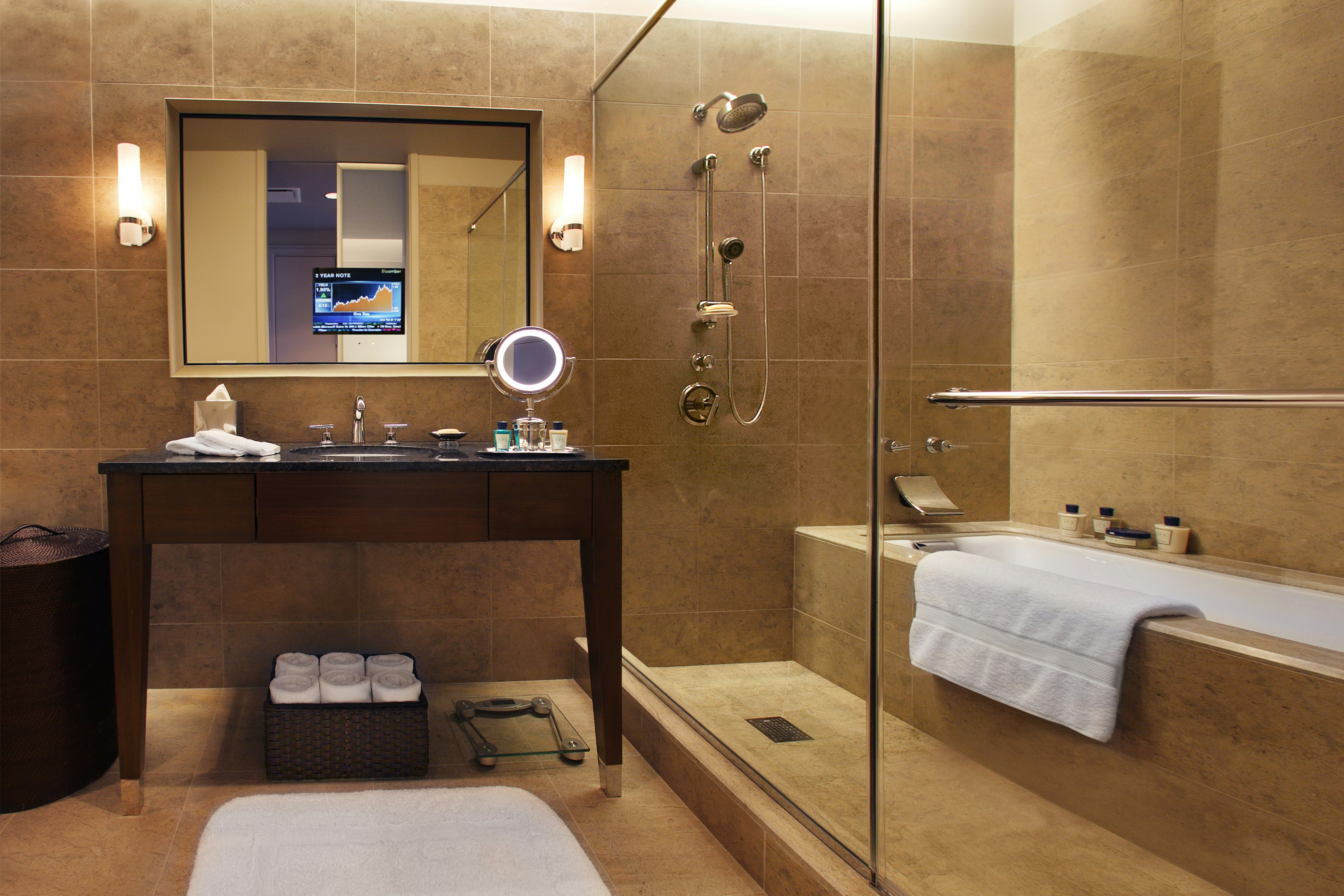 غرفة تنفيذية بإطلالة على البحيرة، Trump International Hotel & Tower Chicago 2/2