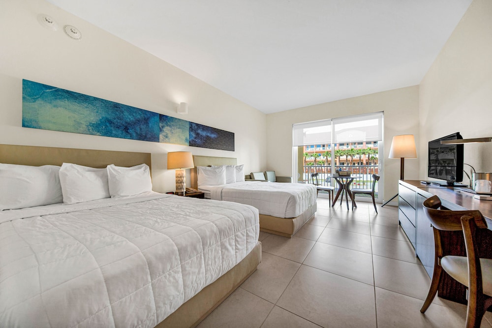 DELUXE, RESORT VIEW