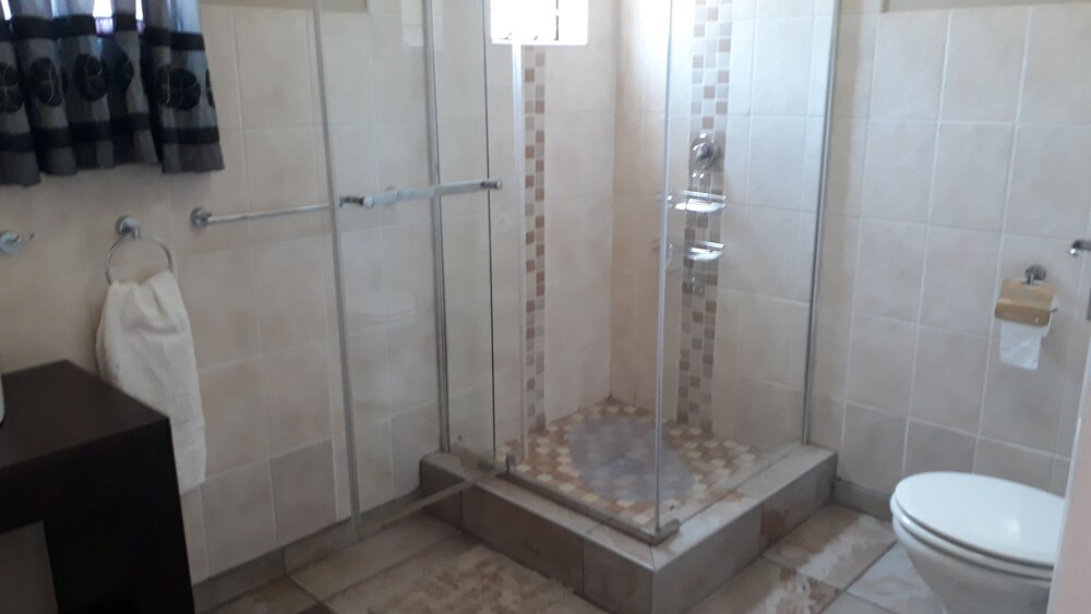 Mc Kala Guest House 40/44