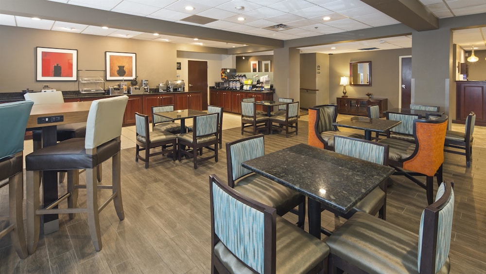 Best Western Plus Oak Mountain Inn 23/29