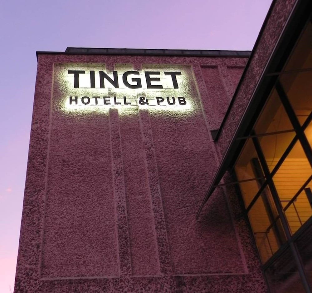 Hotell Tinget 1/24