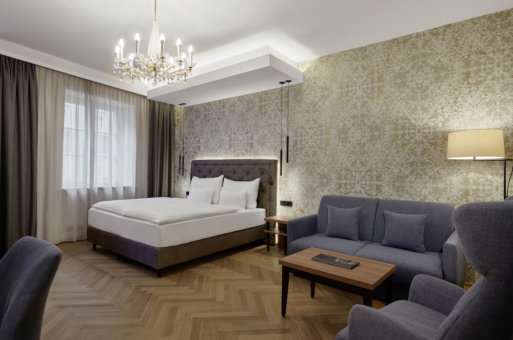 Hotel Schwarzer Adler 24/48