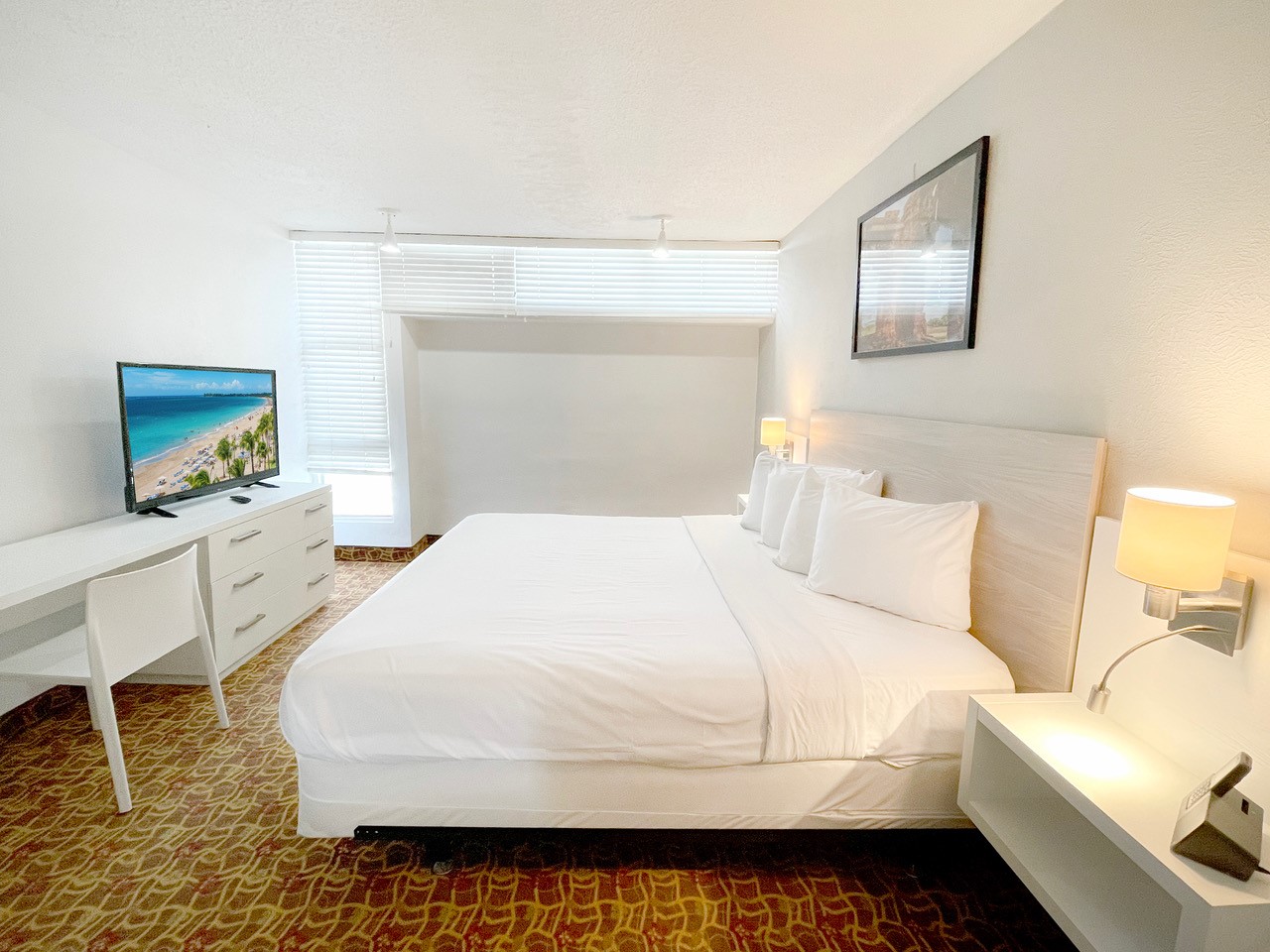 1 Bedroom, Suite, King Bed, Ocean View