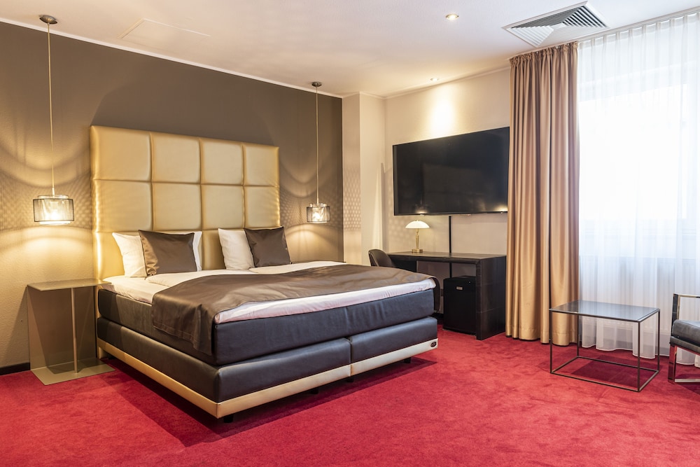 Mauritius Hotel And Therme Cologne 26/75
