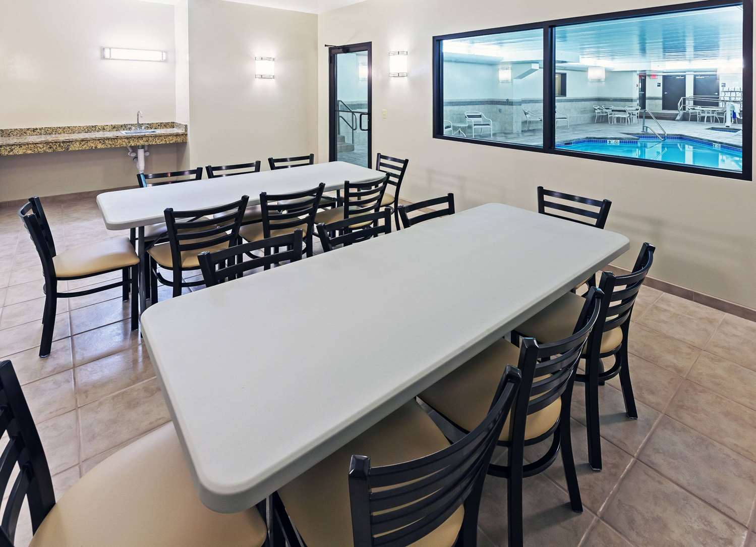 restaurant cafeteria