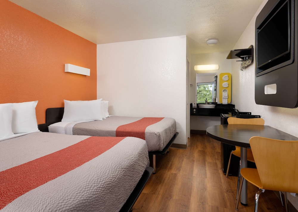 Motel6 Camarillo, CA 20/71