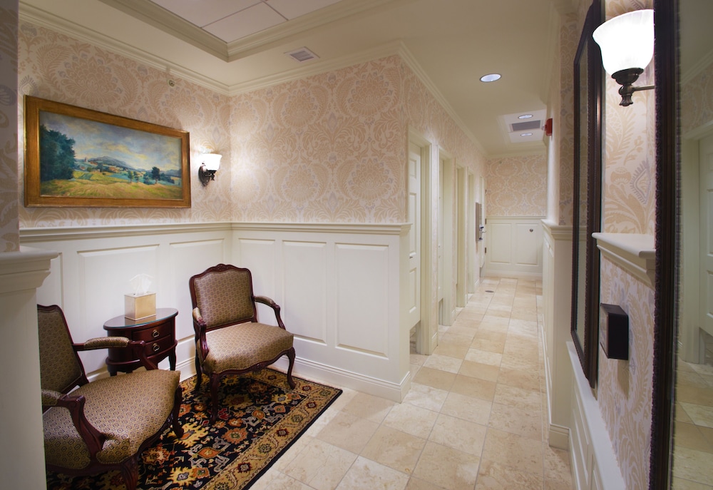 The Nittany Lion Inn 24/64