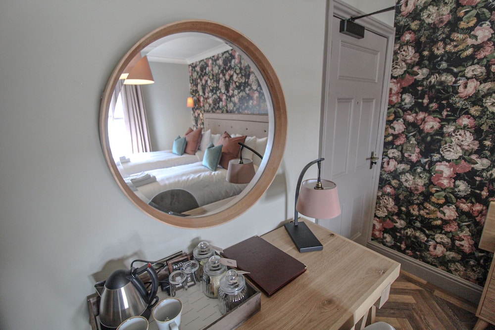 Pooley Bridge Inn 25/50