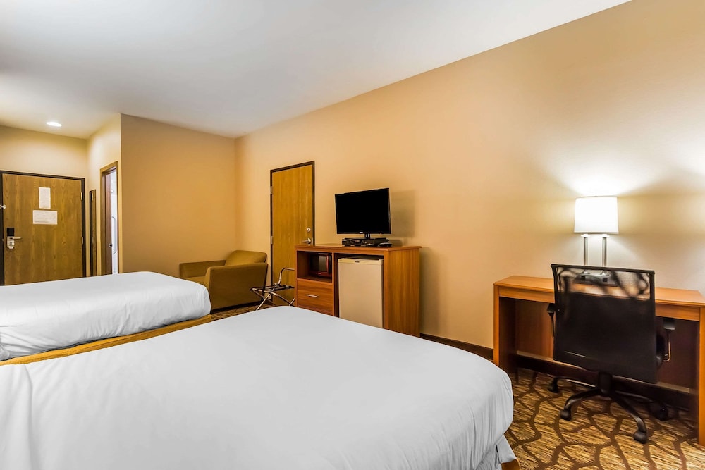 ROOM, 2 QUEEN BEDS, ACCESSIBLE