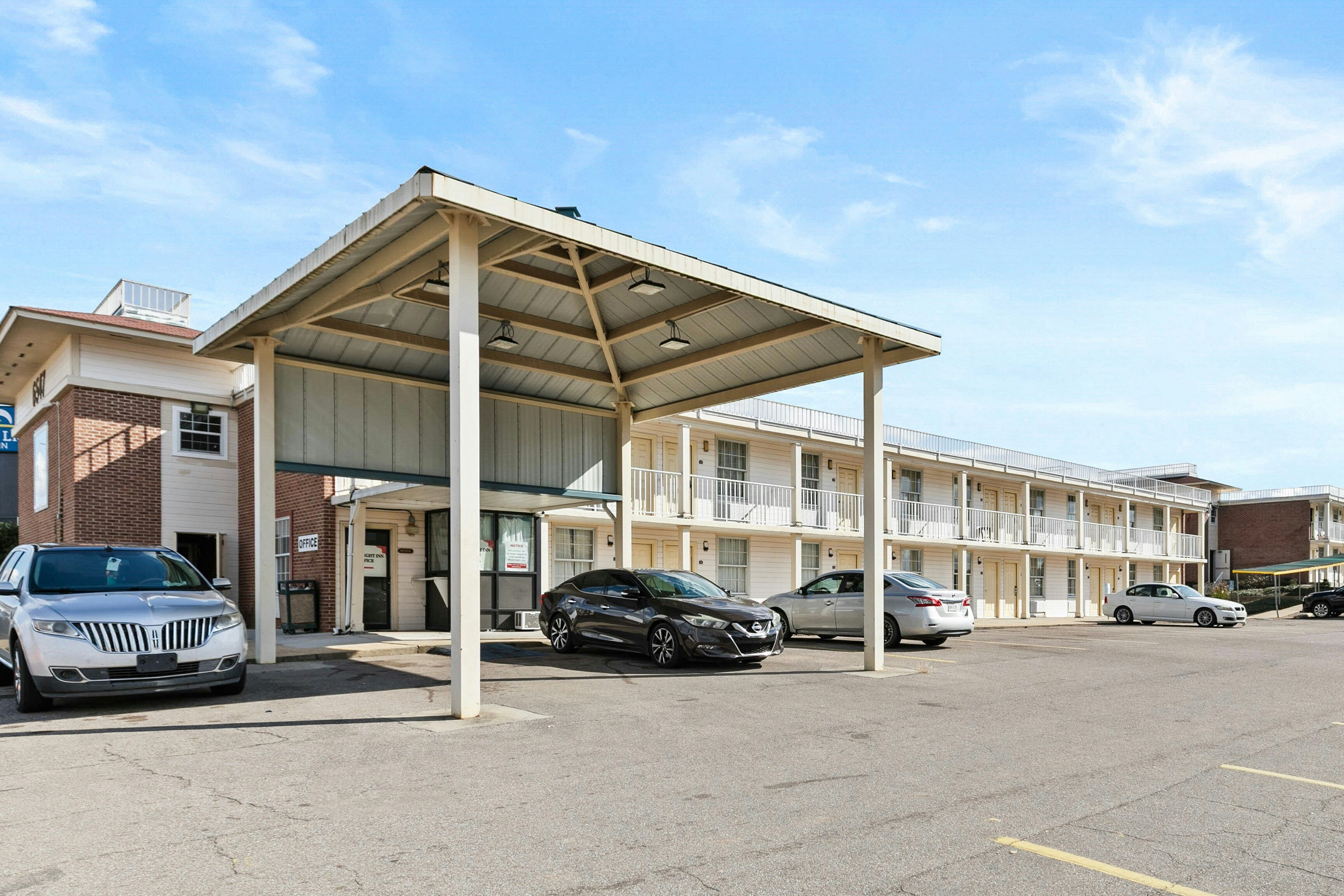 Moonlight Inn Hotel O Hattiesburg, MS 47/54