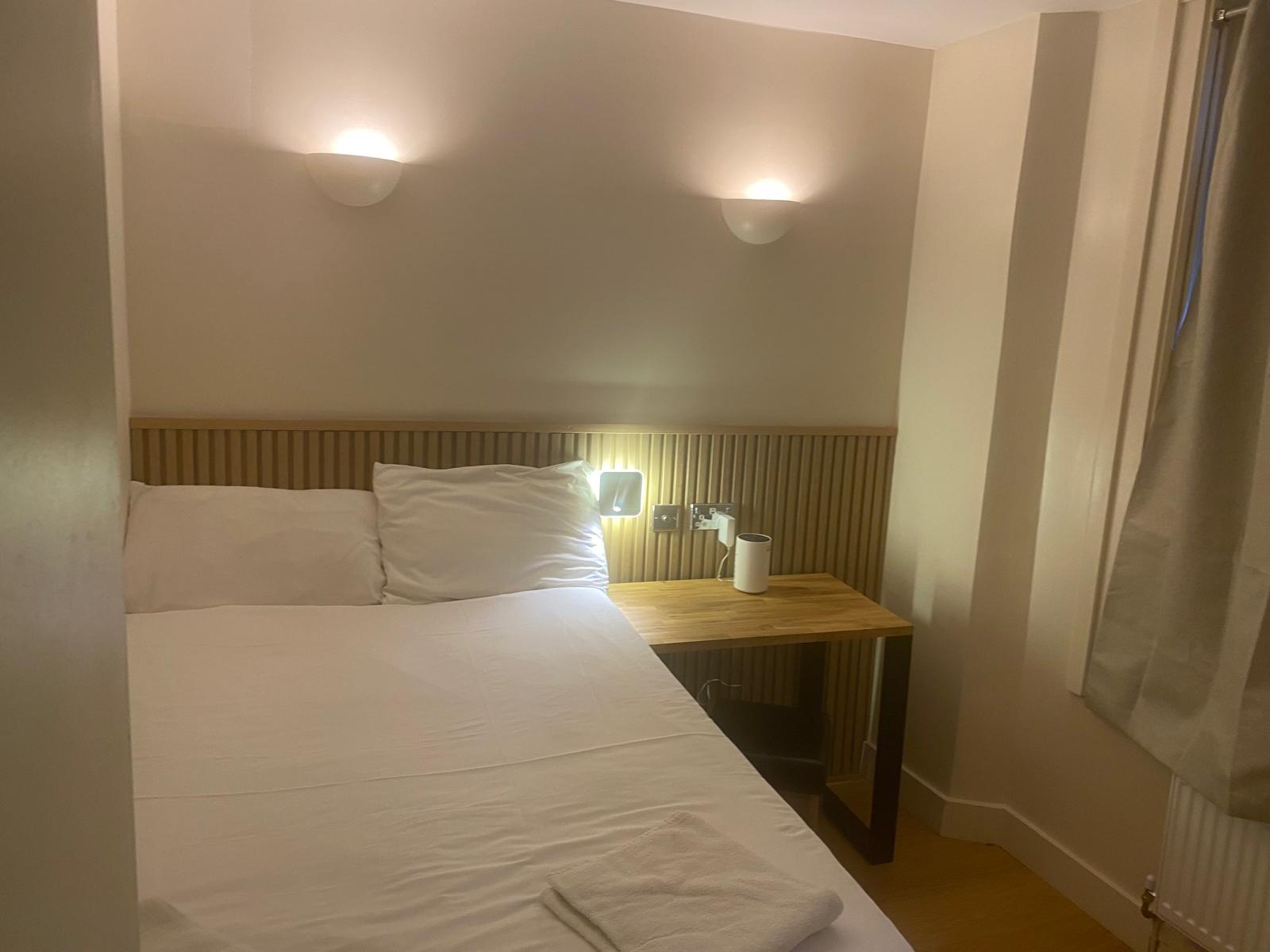Semi Room, Triple, 2 Semi Double Beds