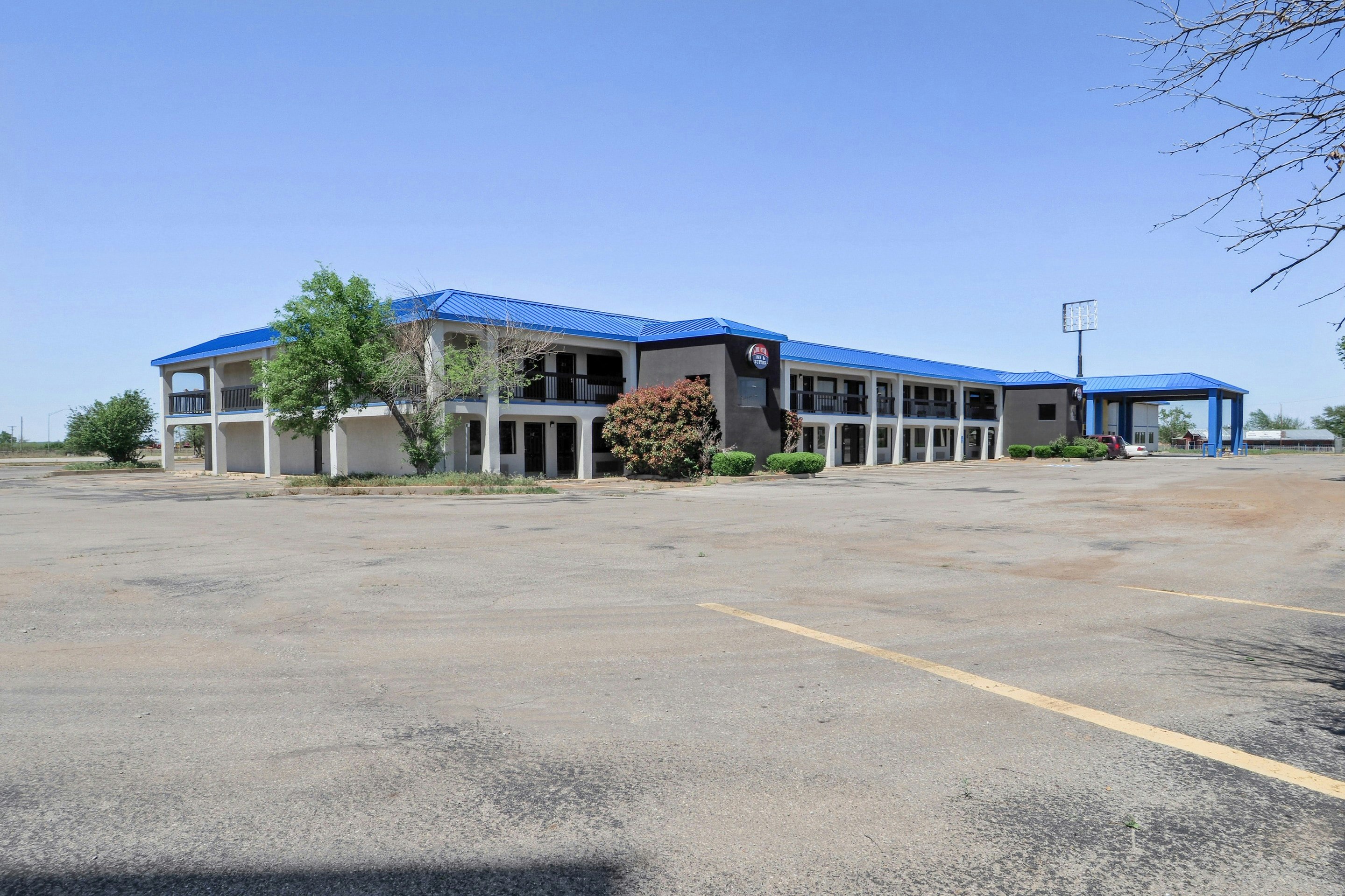 Lonestar Inn Suites, Erick OK Hwy 40 14/16