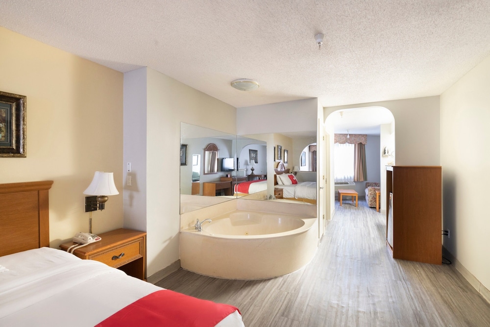 OYO Hotel Stafford TX I-69 North 38/42