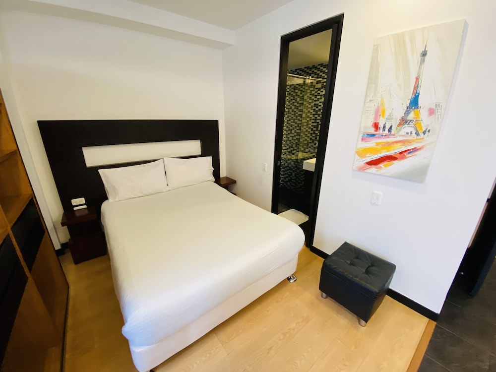 Hotel Aparta Suite Continental 18/75