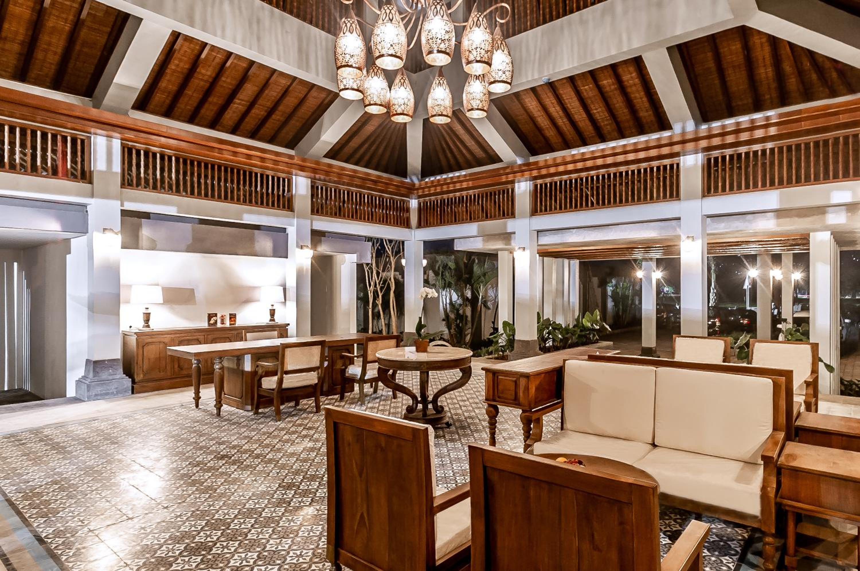 Lovina Beach Club And Resort 42/64