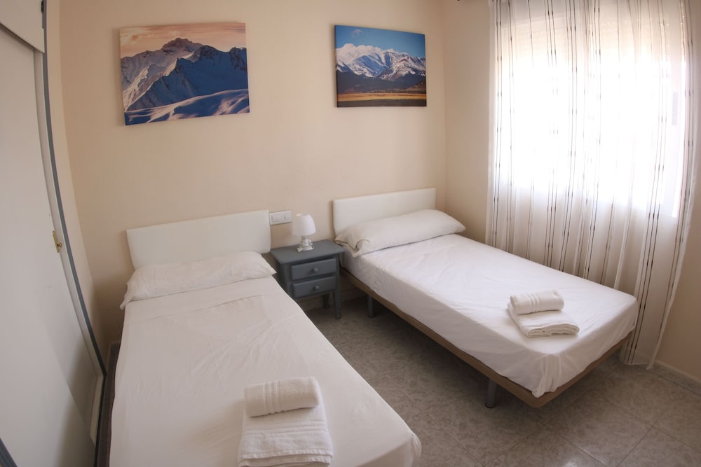 APARTAMENTOS MARINA INTERNACIONAL 12/50