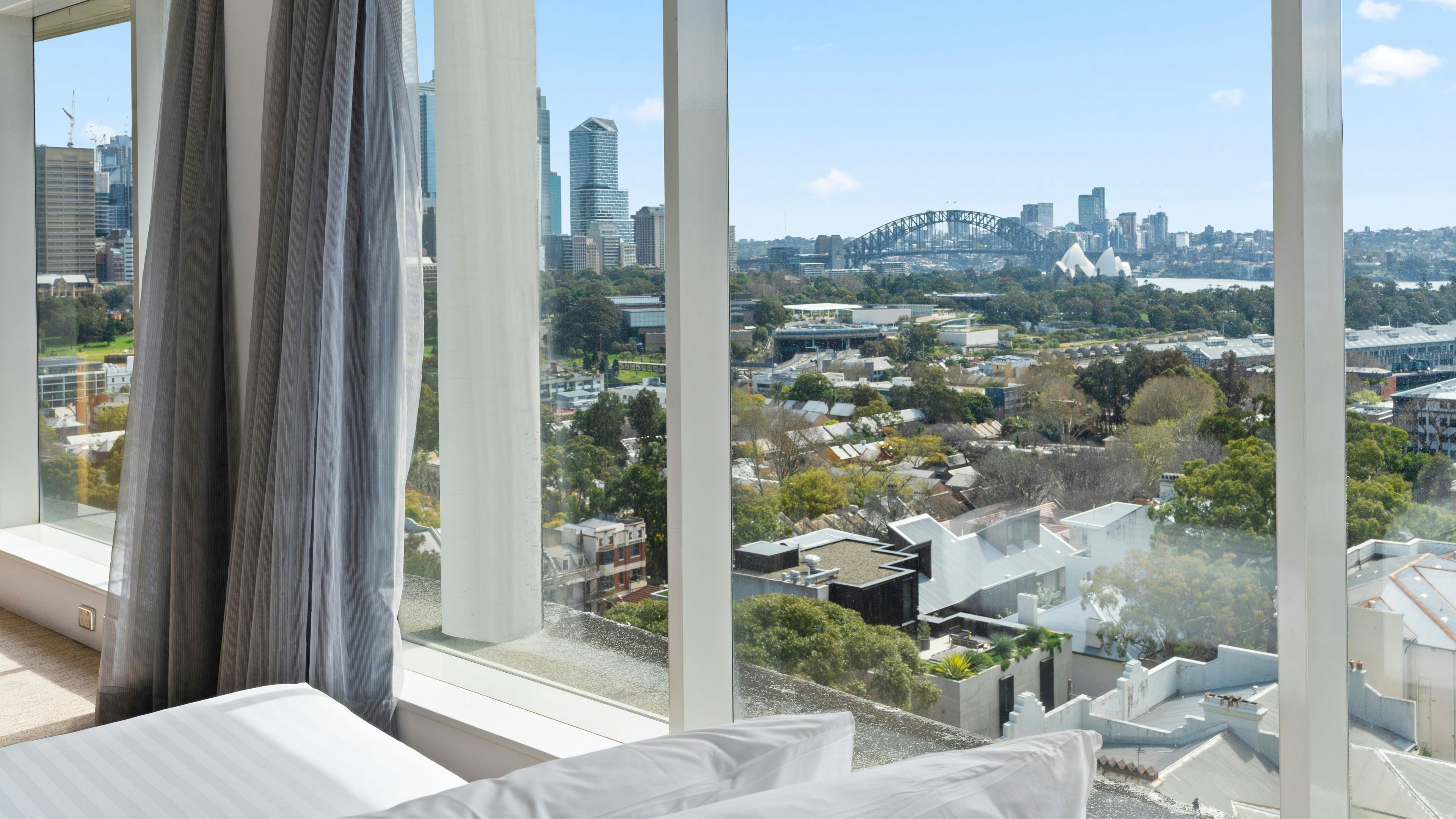 Holiday Inn Potts Point 34/78